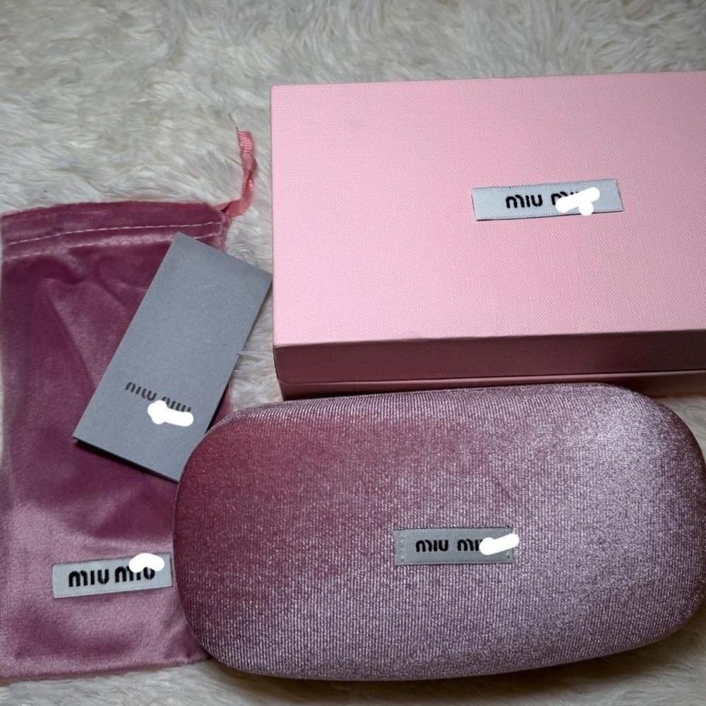 Rectangle Sunglasses With Box - Picture 3 of 3